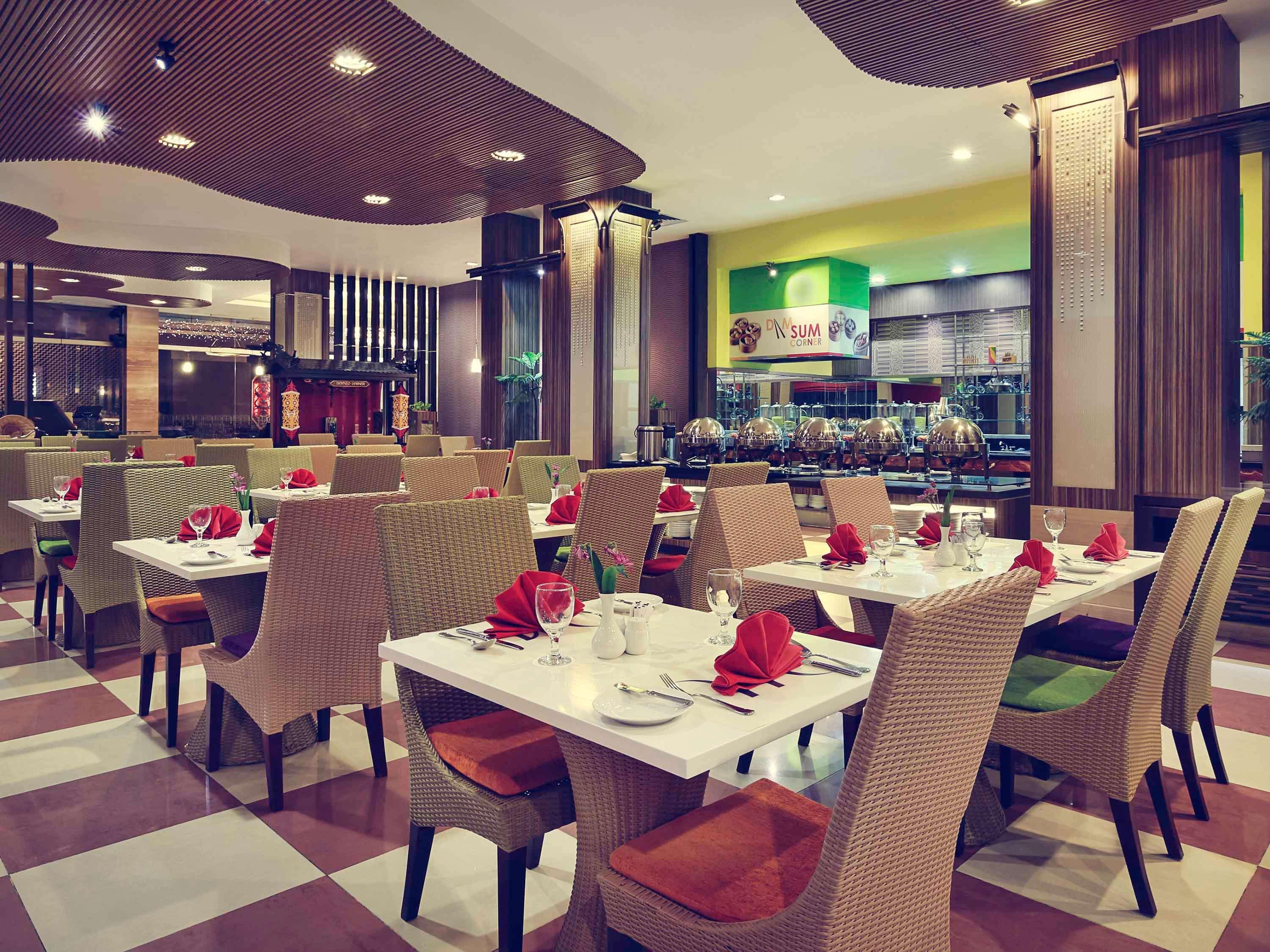 Mercure Pontianak City Center Екстериор снимка