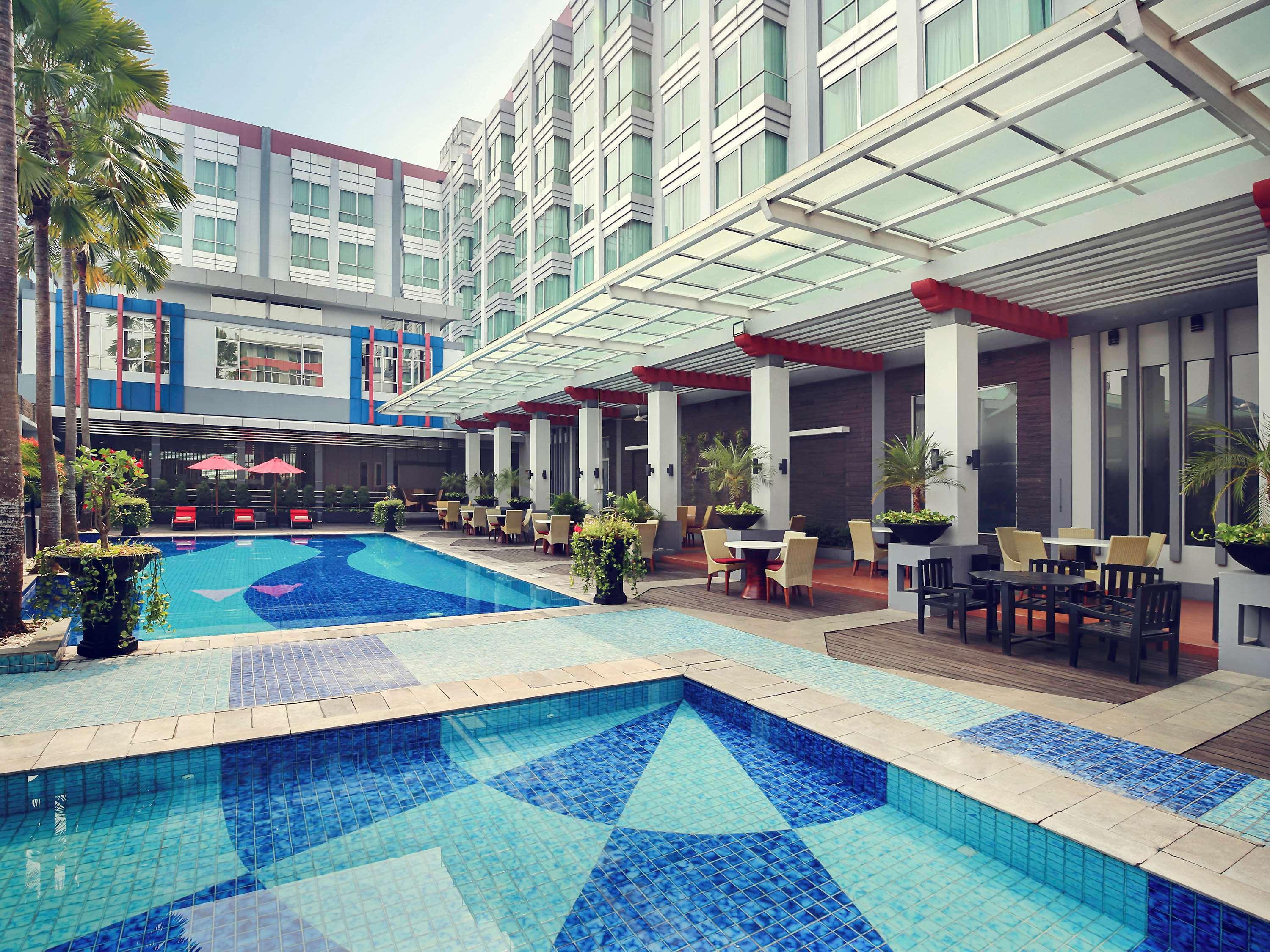 Mercure Pontianak City Center Екстериор снимка
