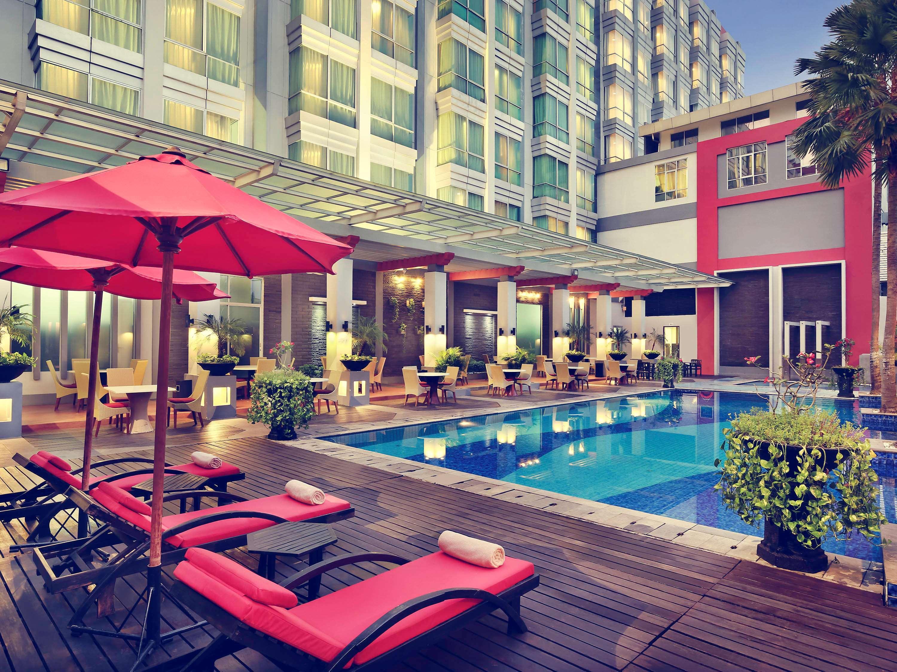 Mercure Pontianak City Center Екстериор снимка