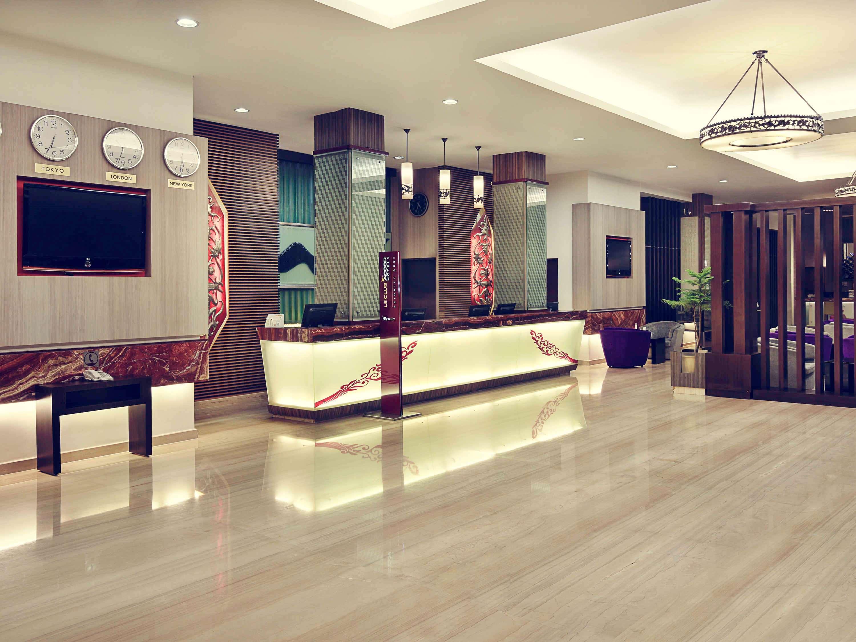 Mercure Pontianak City Center Екстериор снимка