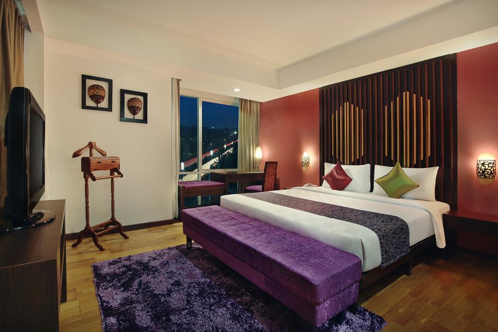 Mercure Pontianak City Center Екстериор снимка