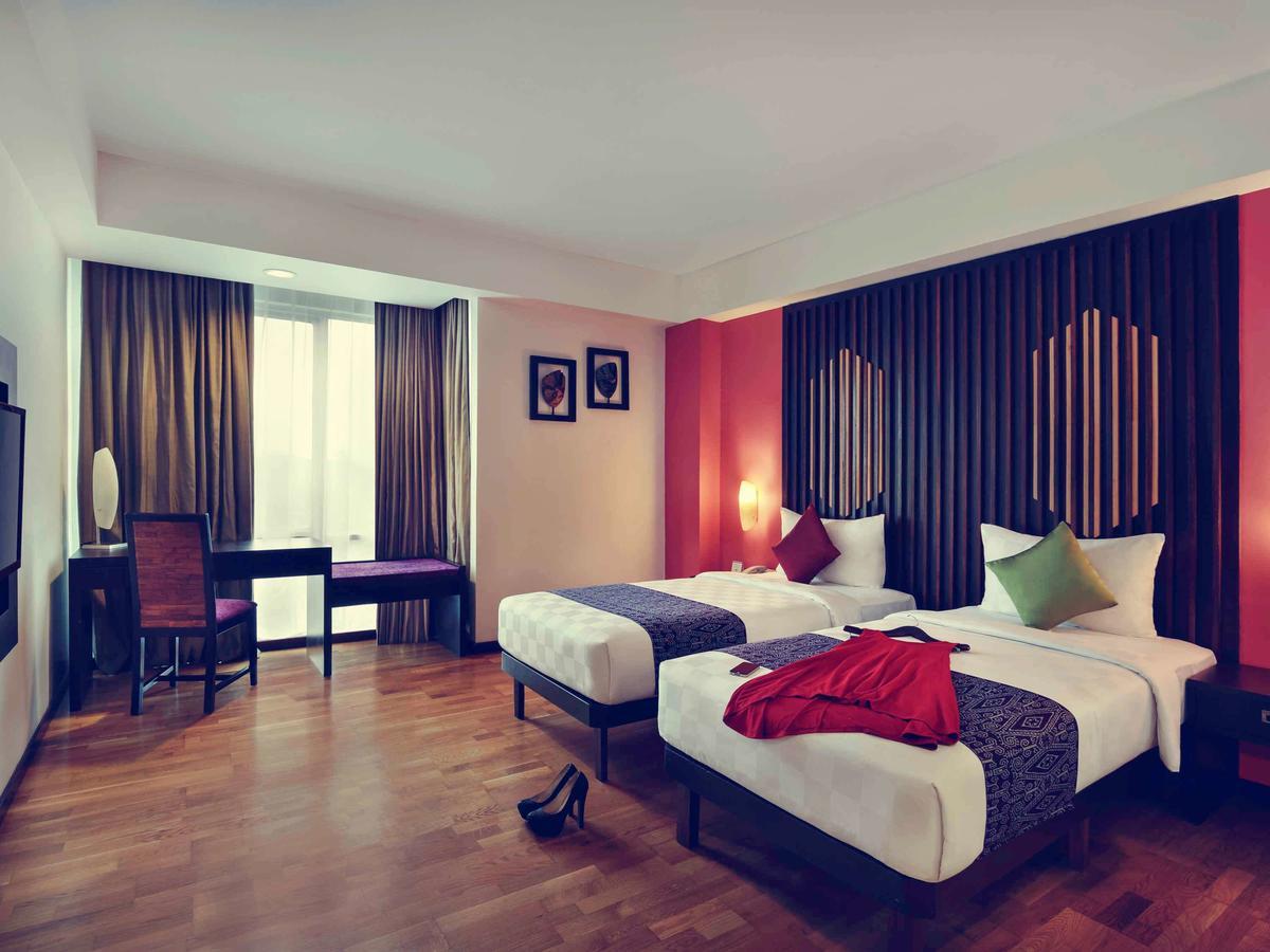 Mercure Pontianak City Center Екстериор снимка