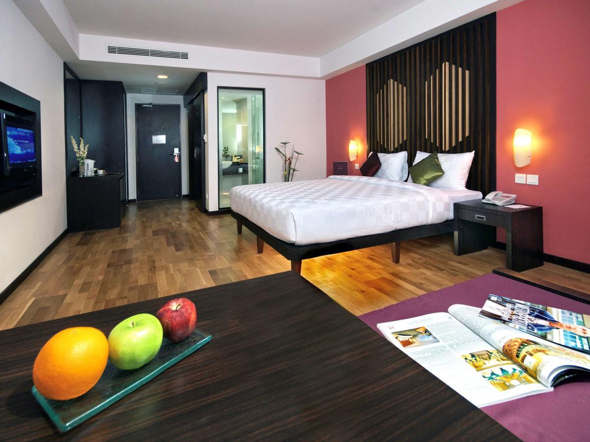 Mercure Pontianak City Center Екстериор снимка