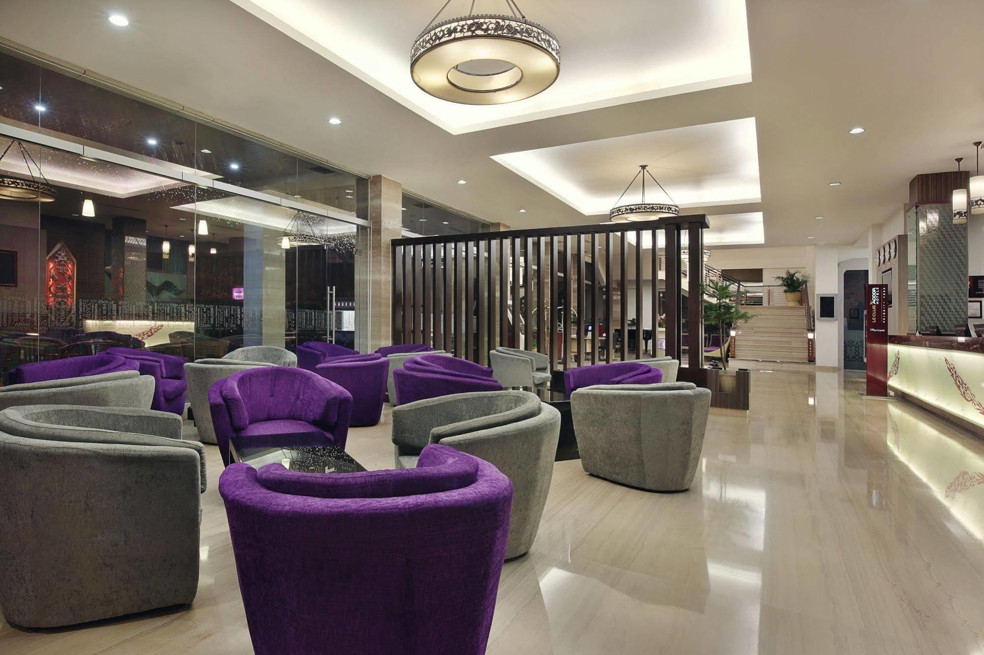 Mercure Pontianak City Center Екстериор снимка